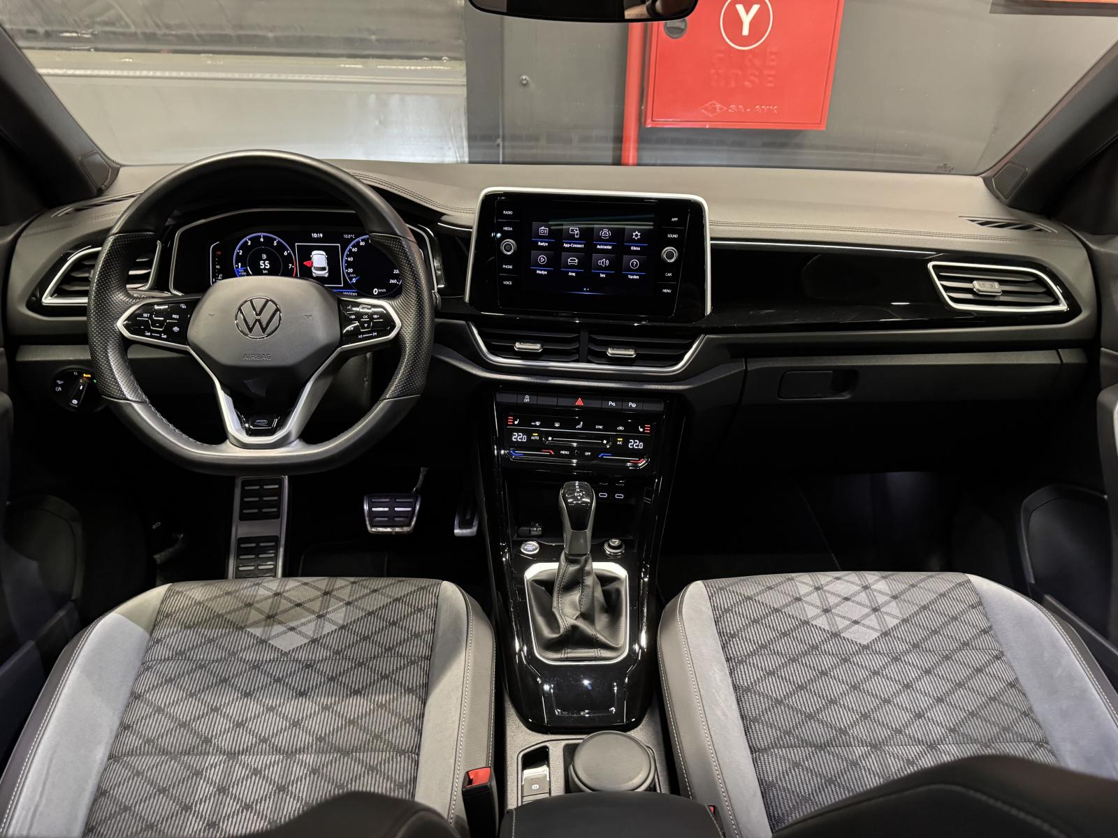 VOLKSWAGEN TROC