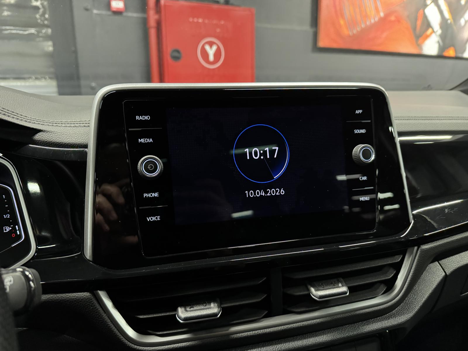 VOLKSWAGEN TROC