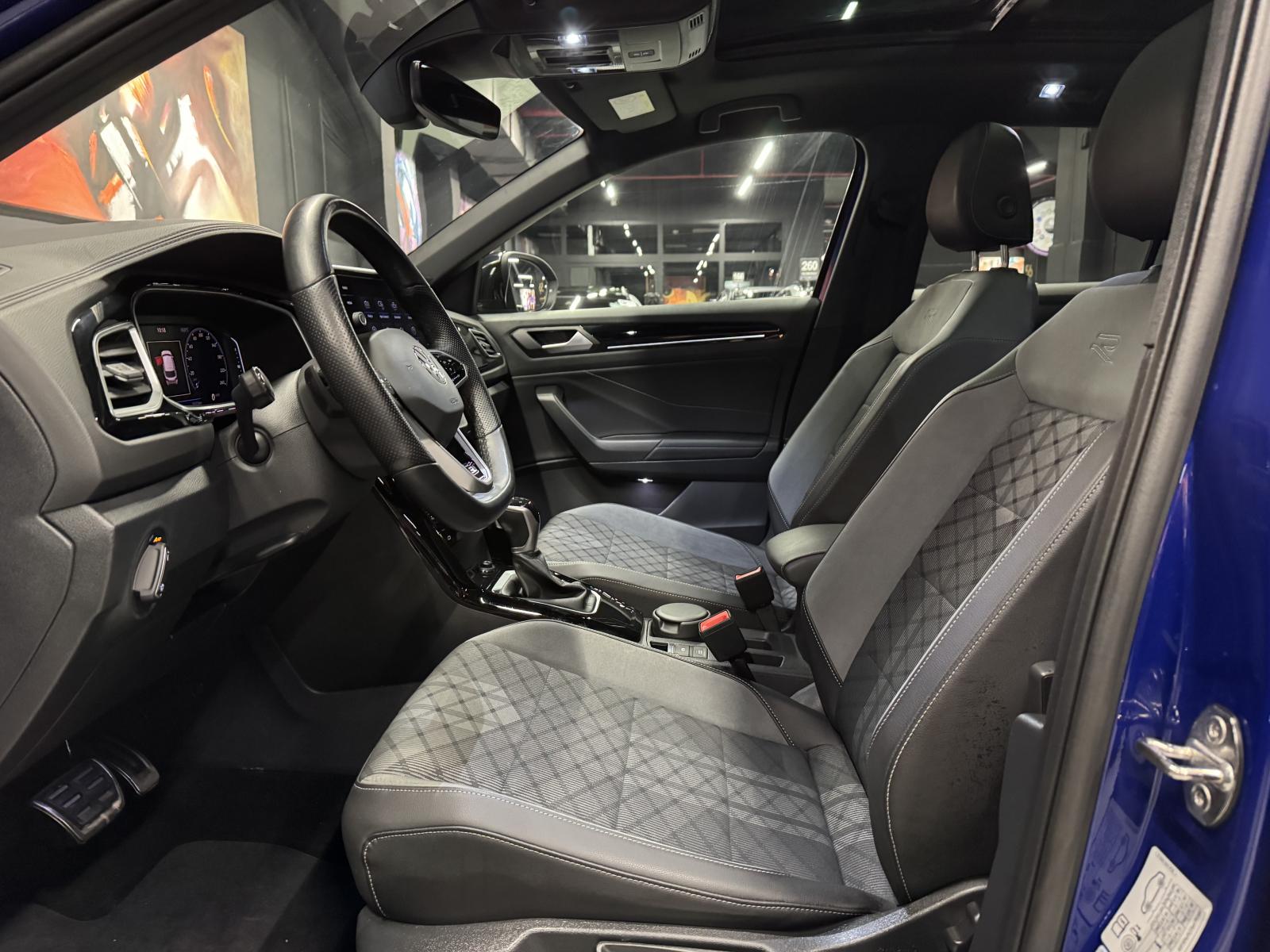 VOLKSWAGEN TROC