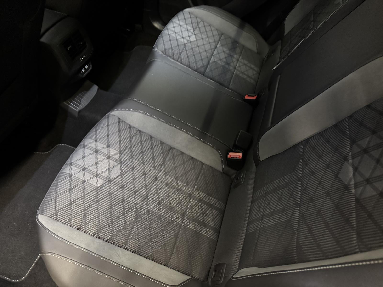 VOLKSWAGEN TROC