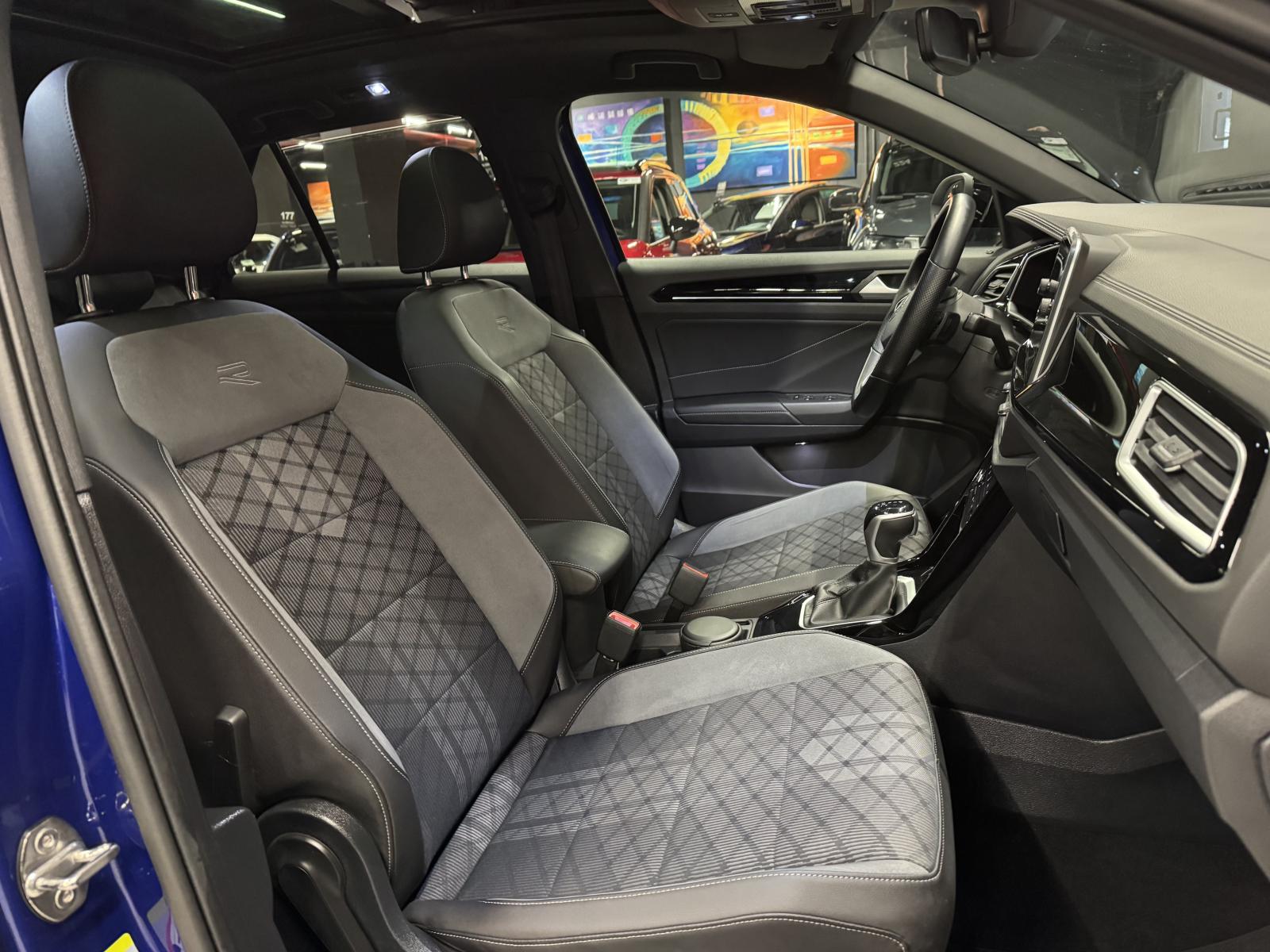 VOLKSWAGEN TROC