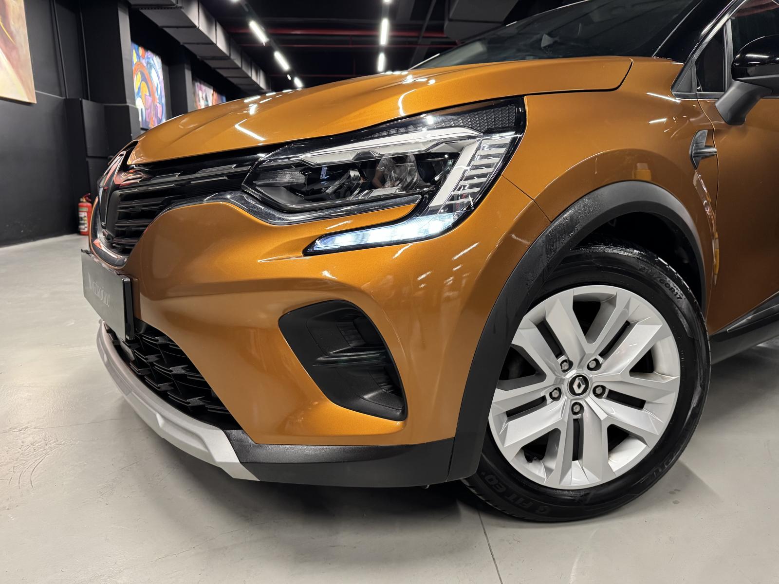 RENAULT CAPTUR