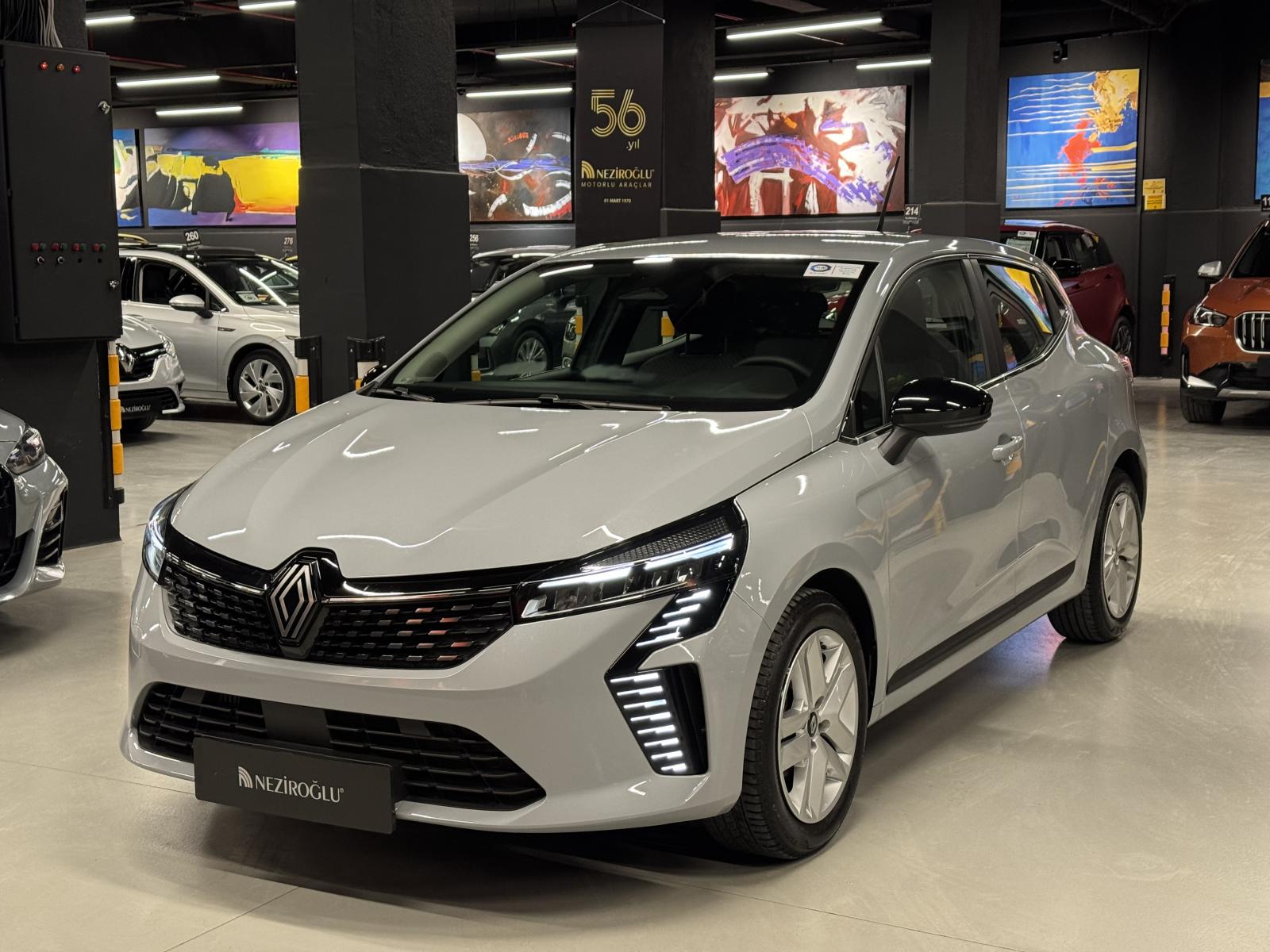 RENAULT CLIO