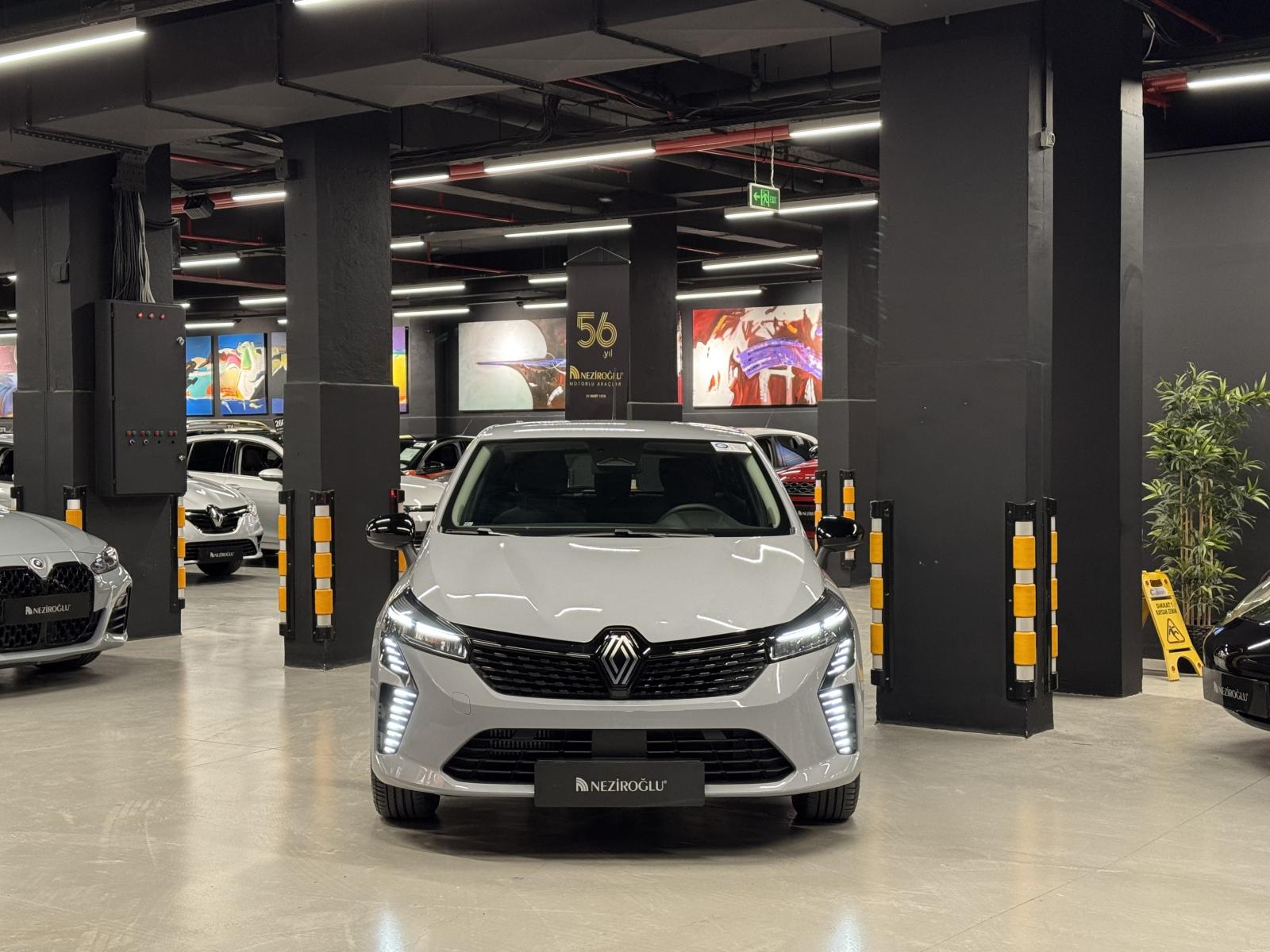 RENAULT CLIO
