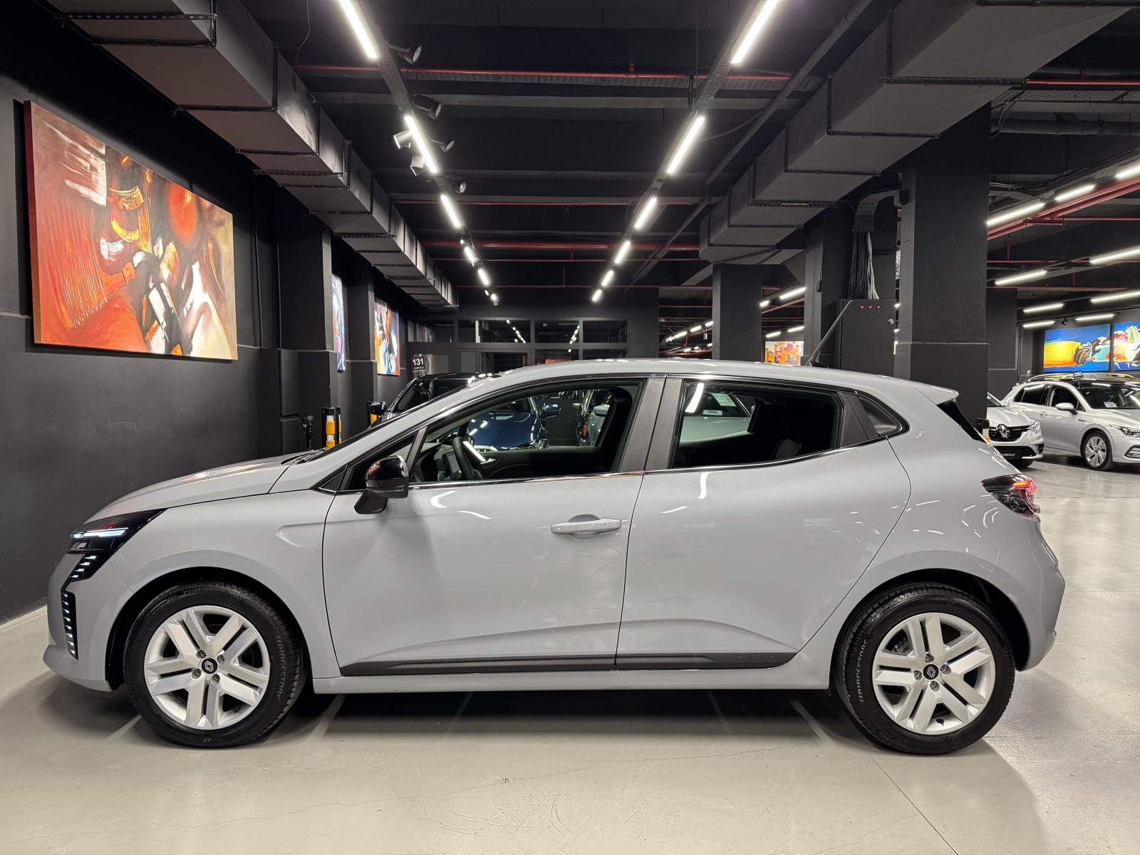 RENAULT CLIO