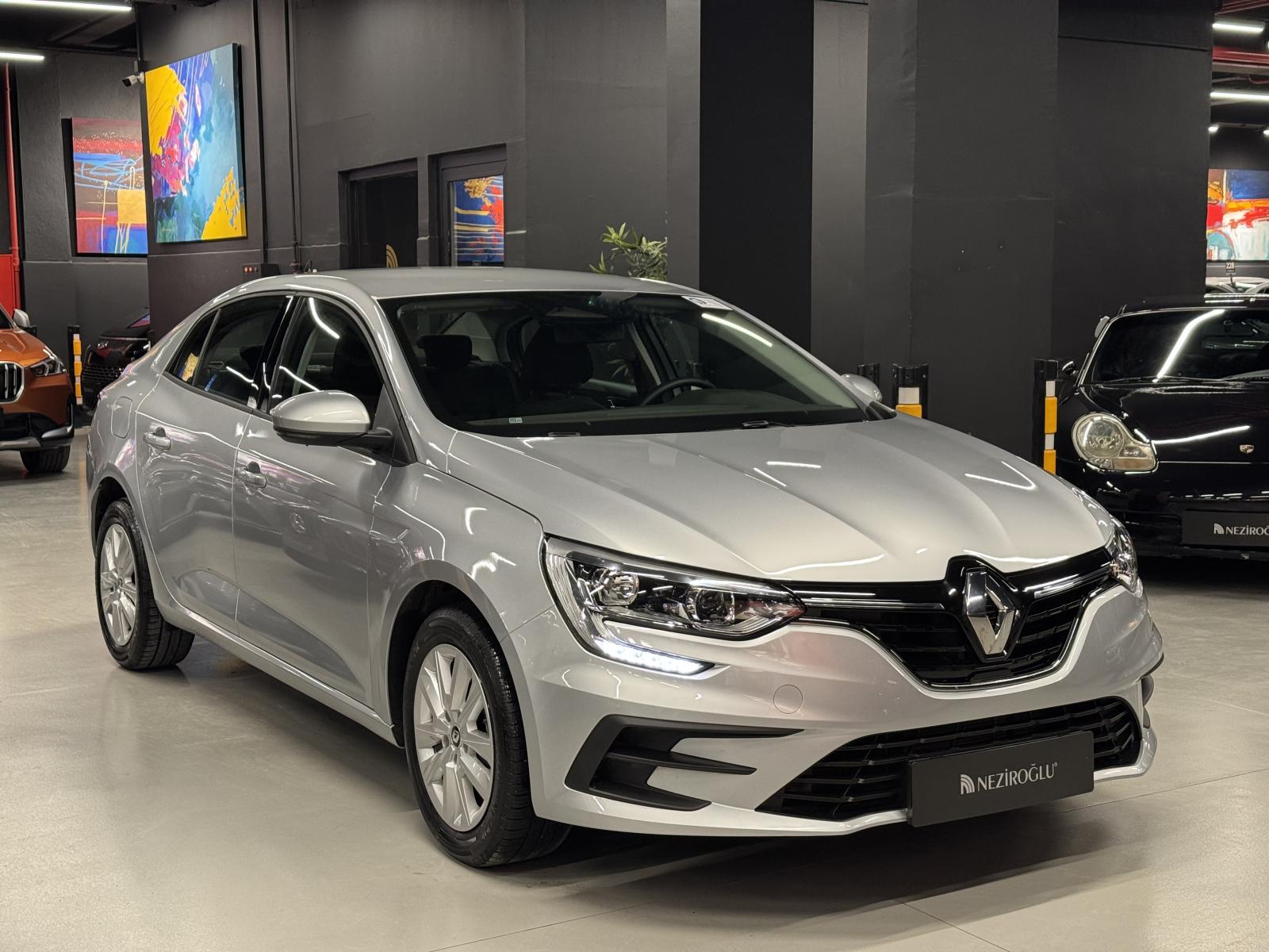 RENAULT MEGANE