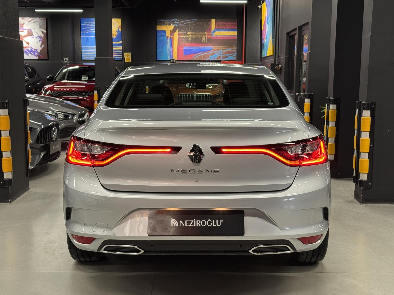 RENAULT MEGANE