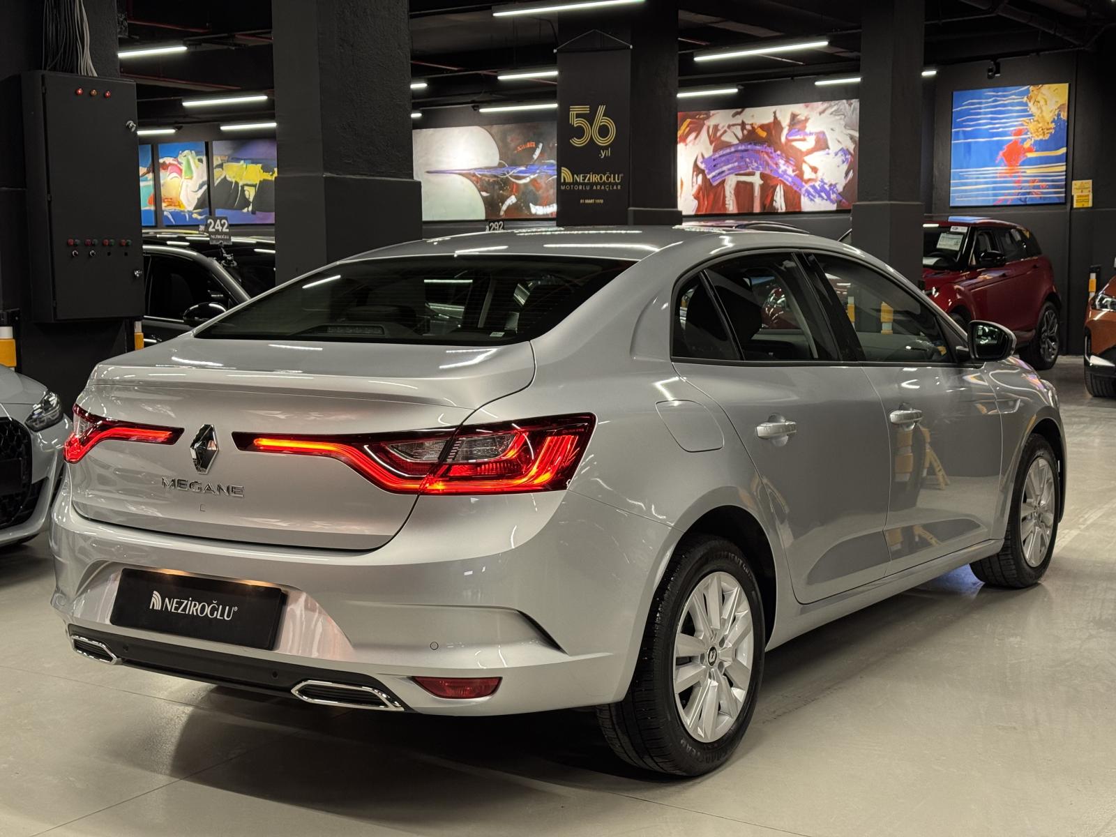 RENAULT MEGANE