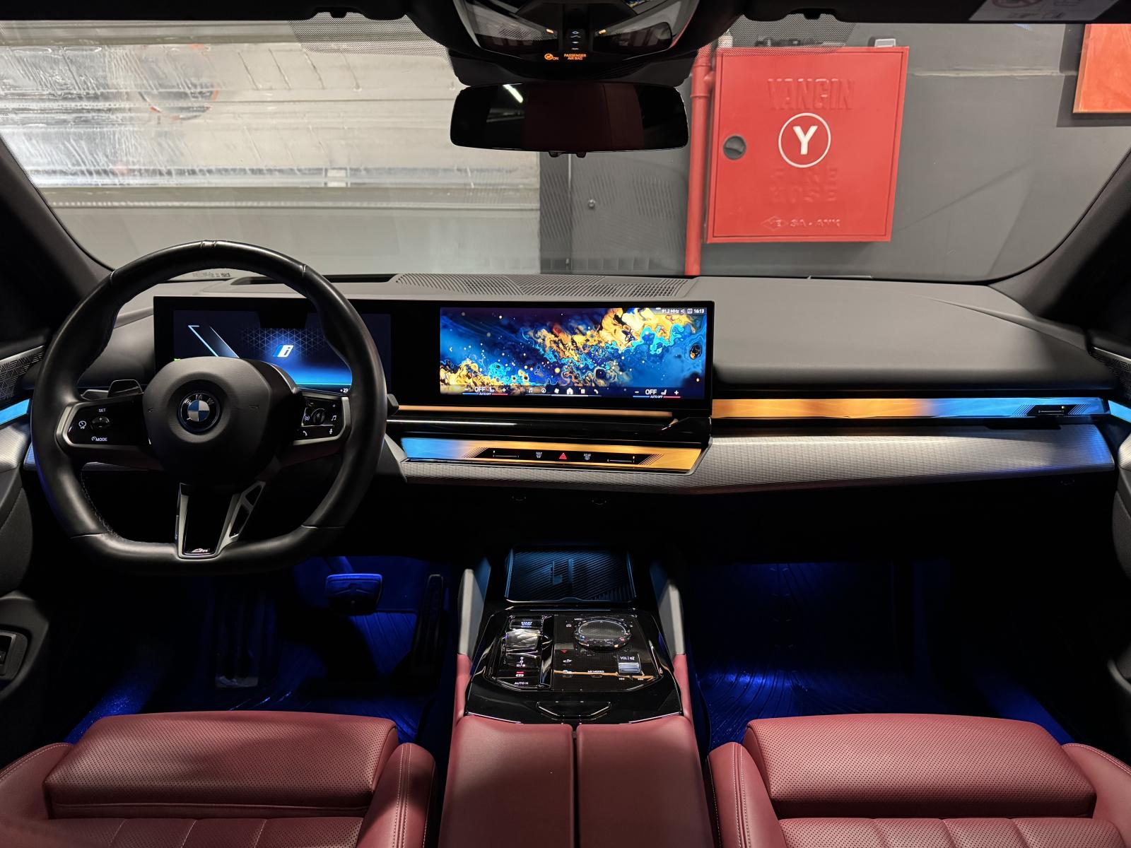 BMW i5
