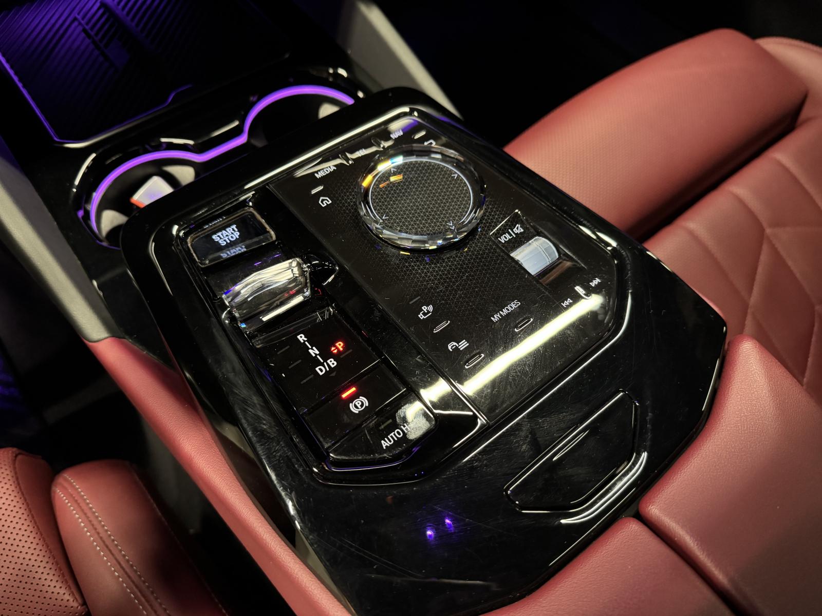 BMW i5