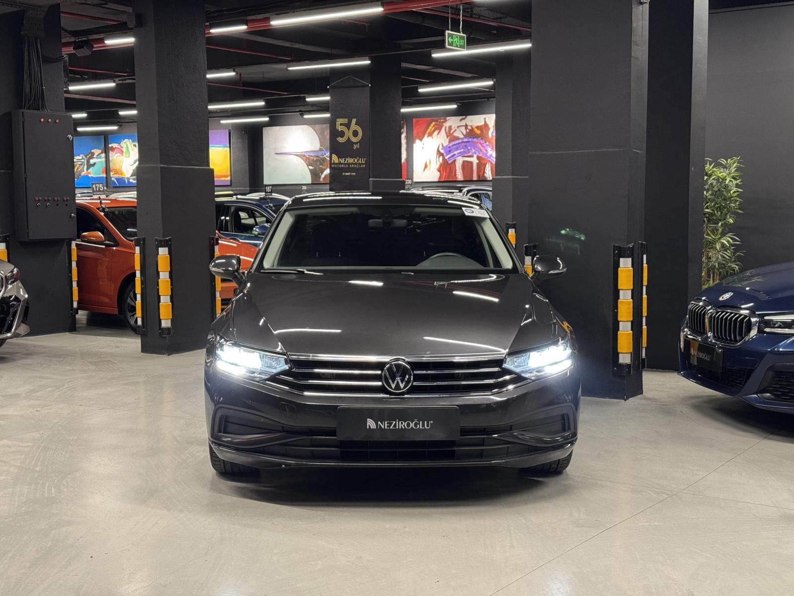 VOLKSWAGEN PASSAT